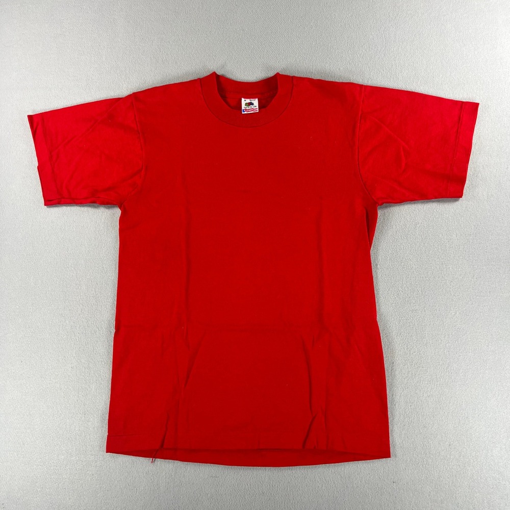 Vintage 90s Fruit Of The Loom Red Blank Tee Single Stich Made In USA Mens Size M